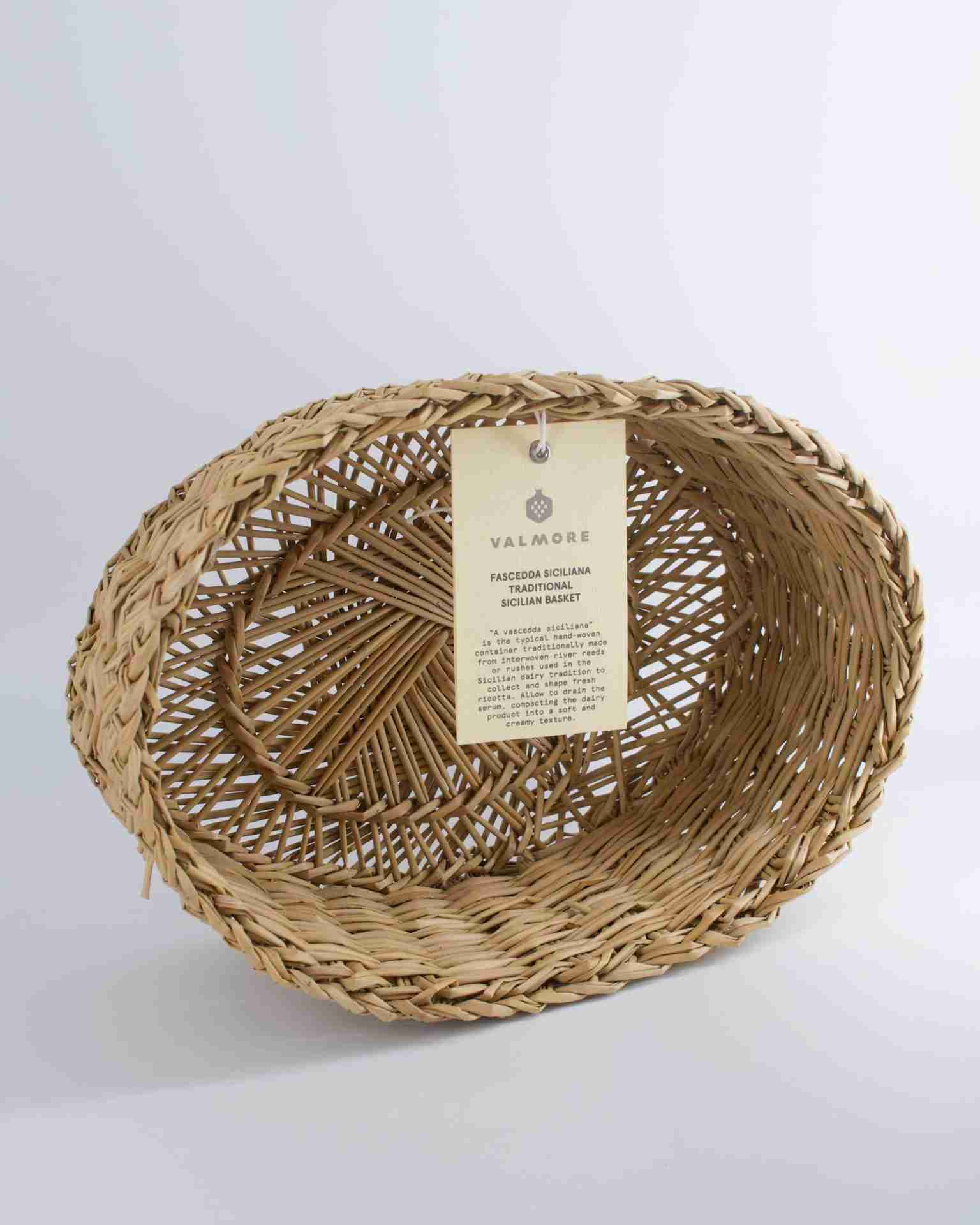 Authentic and traditional Sicilian hand-woven rush cheese basket oval (28cm)