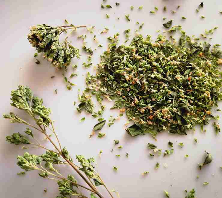 Wild Sicilian Oregano - Sieved Cleaned Flowers and Leaves - 100% Italian Product