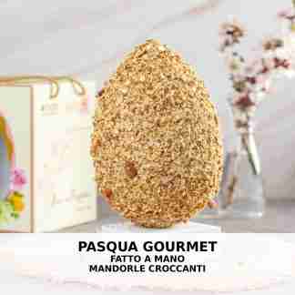 Uovo di Pasqua Artigianale alla Mandorla con Granella Croccante